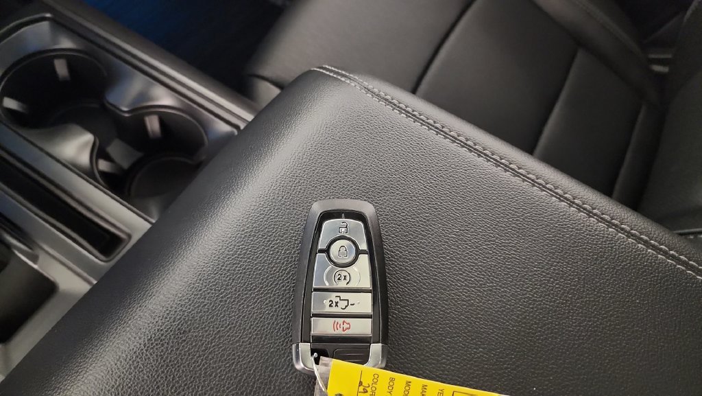 Used 2024 Ford F150 Lariat AWD/4WD image 23