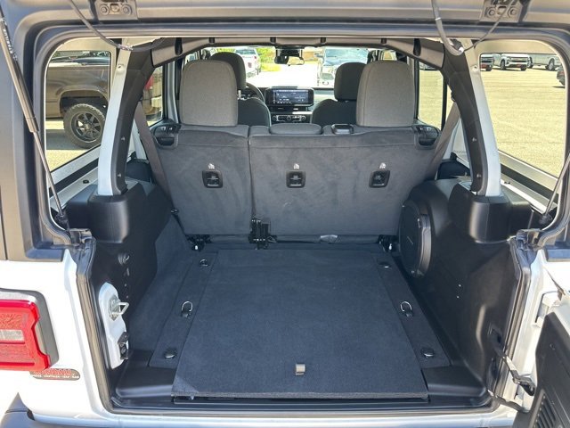 Certified 2024 Jeep Wrangler Sport S image 34