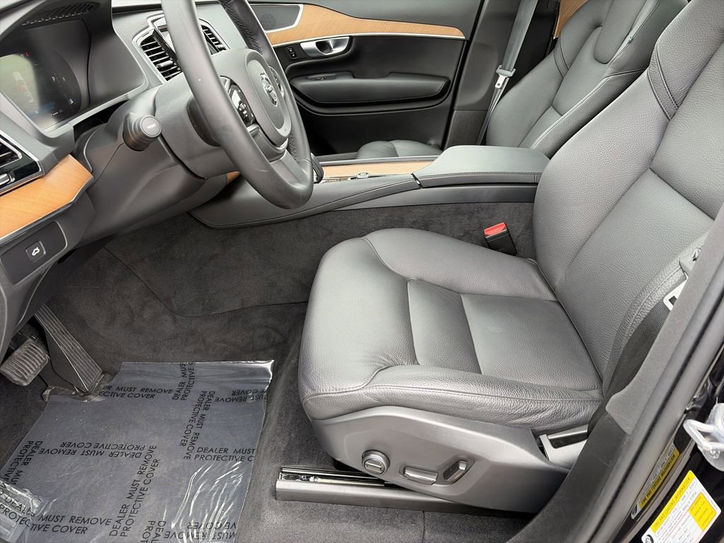 Used 2024 Volvo XC90 B5 Plus image 18