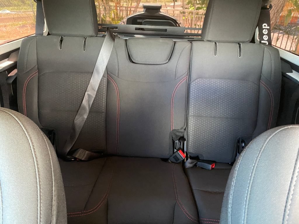 Used 2019 Jeep Wrangler Unlimited Rubicon AWD/4WD image 35