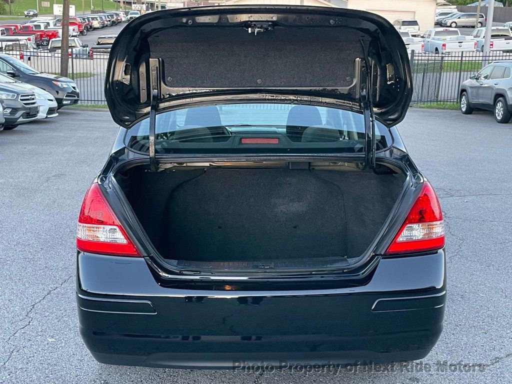 Used 2011 Nissan Versa 1.8 S image 25