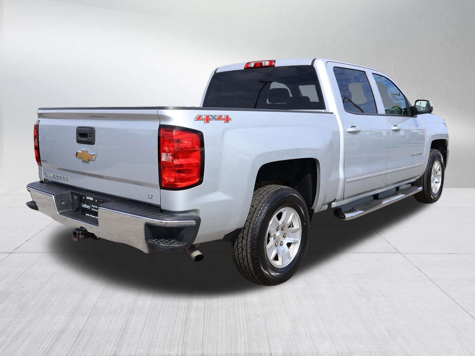Used 2017 Chevrolet Silverado 1500 LT w/ All Star Edition AWD/4WD image 6
