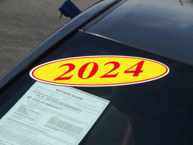 Used 2024 Toyota Corolla SE image 6