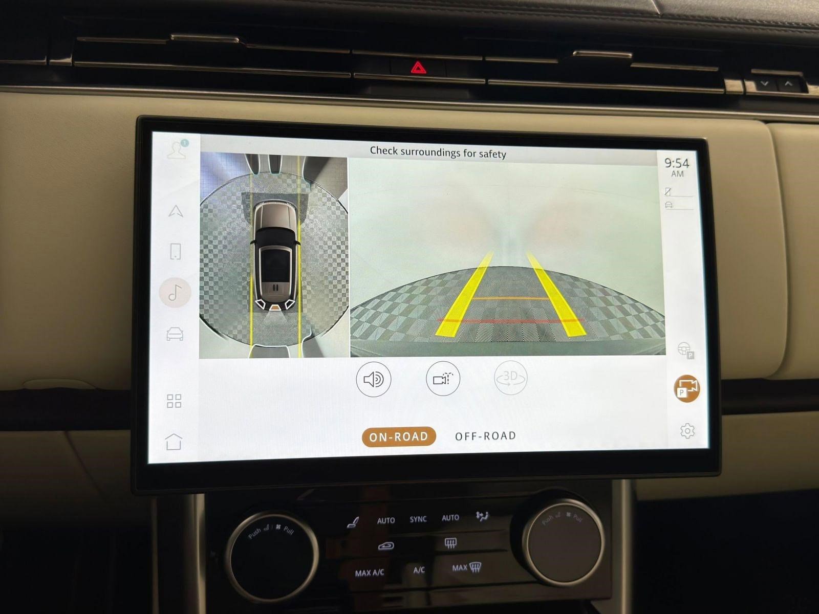 Used 2023 Land Rover Range Rover SE image 26