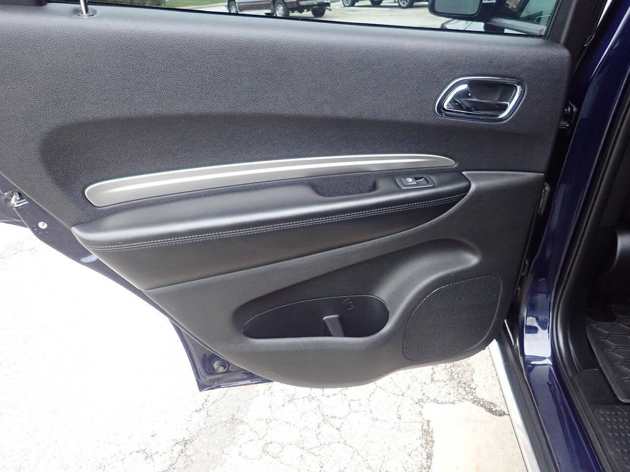 Used 2018 Dodge Durango SXT w/ 3rd Row Seating Group AWD/4WD image 15