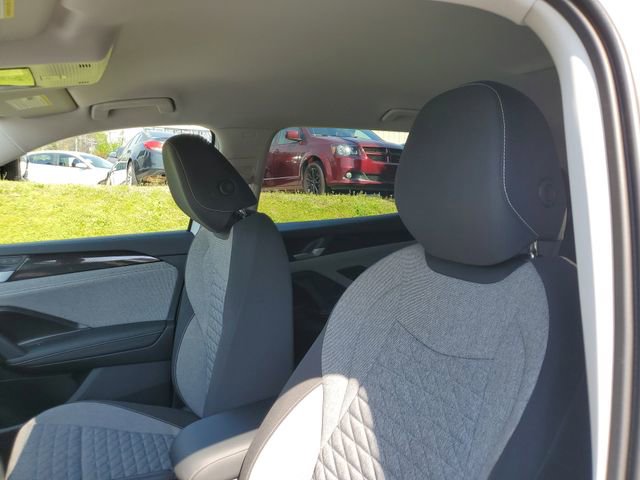 Certified 2025 Volkswagen Tiguan S image 17