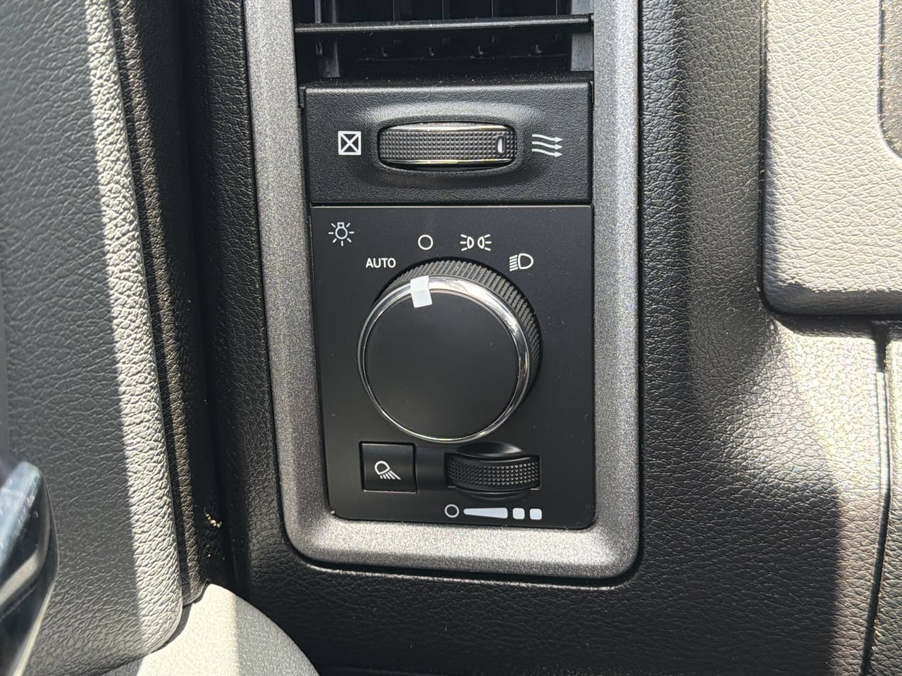 Used 2017 RAM 1500 Tradesman w/ Power & Remote Entry Group AWD/4WD image 25