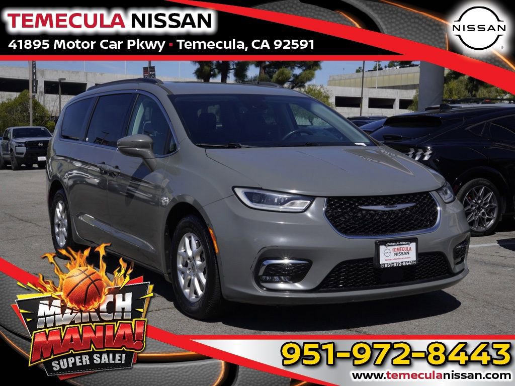 Used 2022 Chrysler Pacifica Touring-L