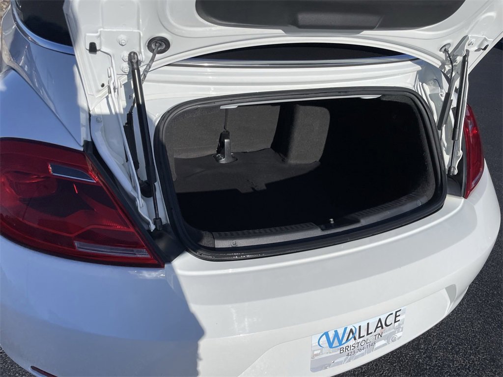 Used 2015 Volkswagen Beetle 1.8T image 30