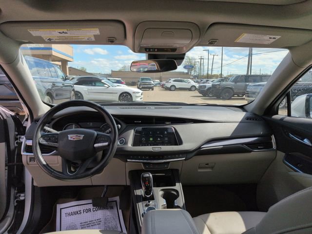 Used 2021 Cadillac XT4 Luxury w/ Cold Weather Package AWD/4WD image 39
