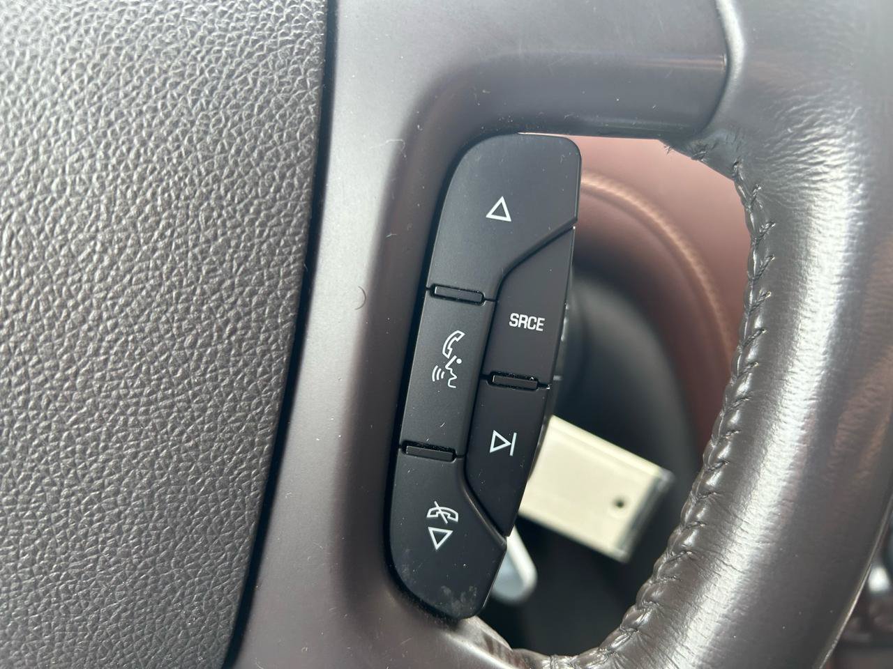 Used 2013 Buick Enclave Leather FWD image 20