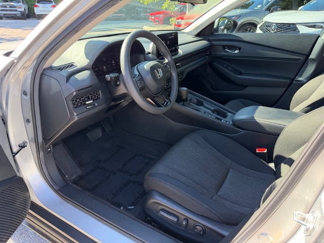 Used 2024 Honda Accord EX image 10