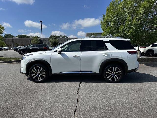 Certified 2025 Nissan Pathfinder Platinum AWD/4WD image 6