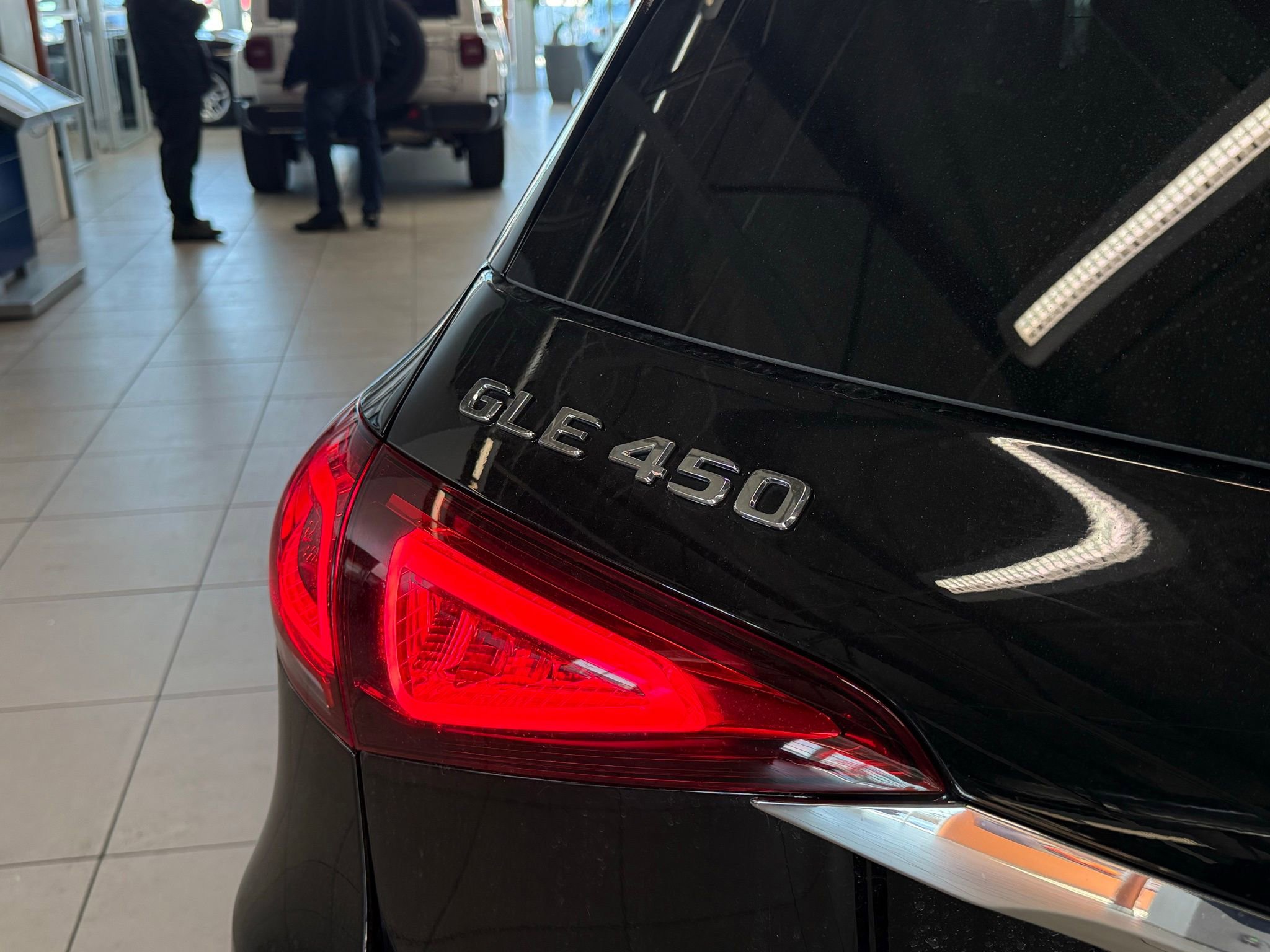 Used 2022 Mercedes-Benz GLE 450 4MATIC image 10