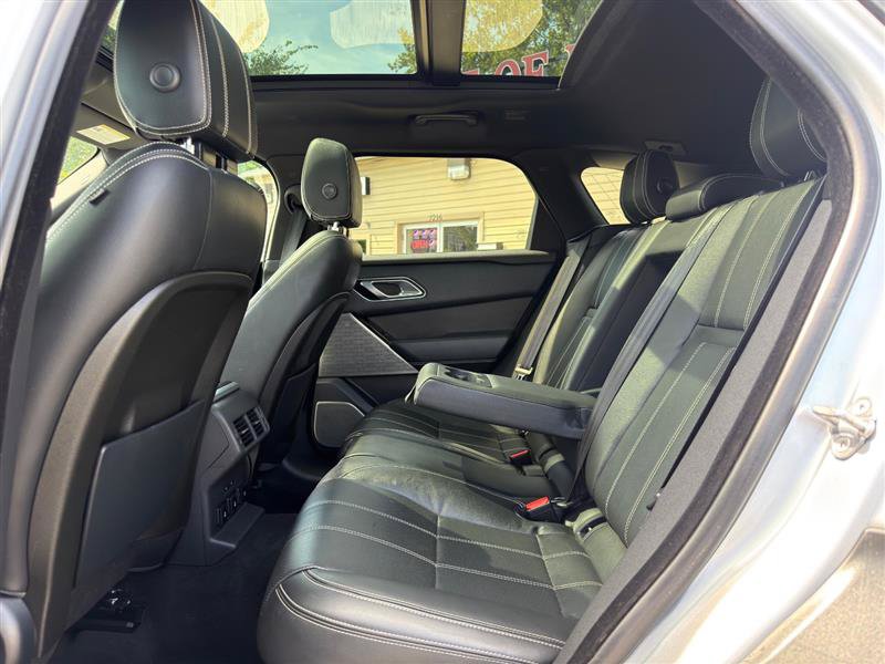 Used 2018 Land Rover Range Rover Velar S AWD/4WD image 20