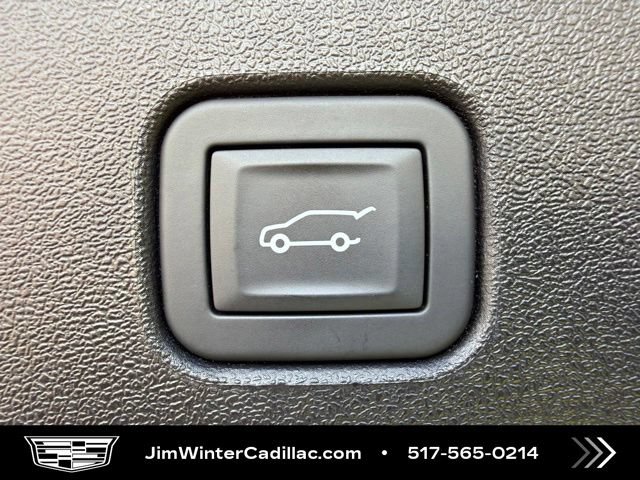 Certified 2025 Cadillac Optiq Luxury 2 w/ LPO, Floor Liner Package AWD/4WD image 21