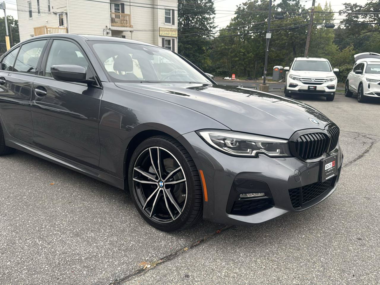 Used 2019 BMW 330i xDrive Sedan w/ M Sport Package AWD/4WD image 6