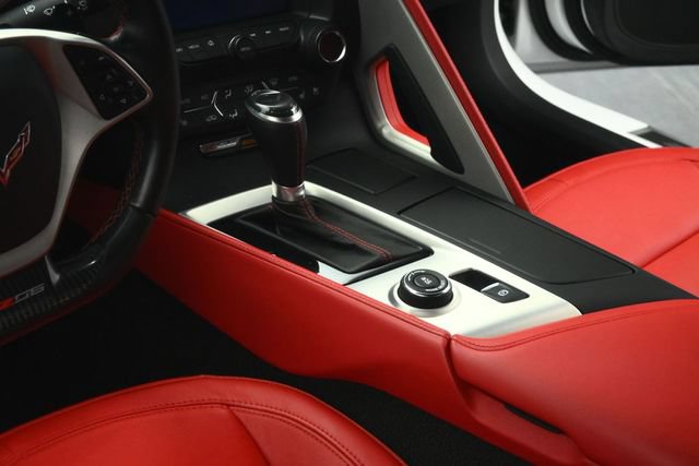 Used 2016 Chevrolet Corvette Z06 w/ 3LZ Preferred Equipment Group RWD image 39