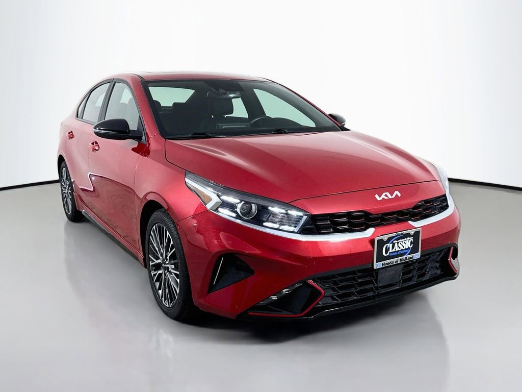 Used 2024 Kia Forte GT-Line w/ GT-Line Premium Package FWD image 1