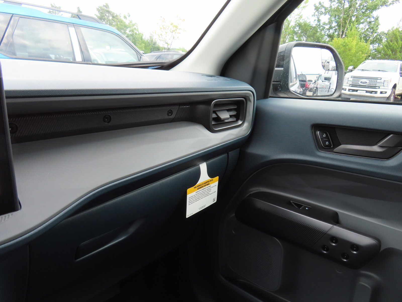 New 2025 Ford Maverick XLT w/ XLT Luxury Package image 11