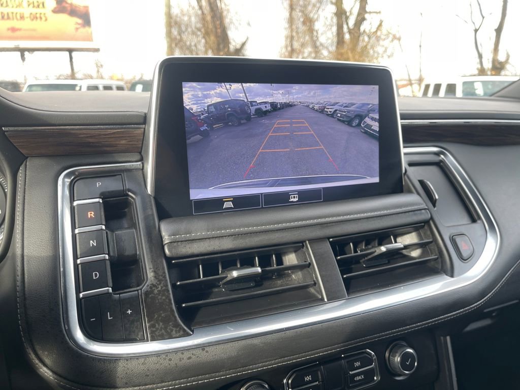 Used 2021 Chevrolet Suburban LT image 19
