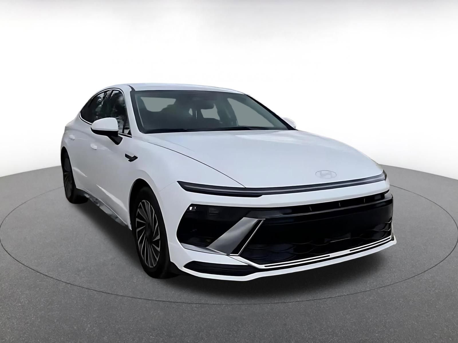 Used 2025 Hyundai Sonata SEL image 3