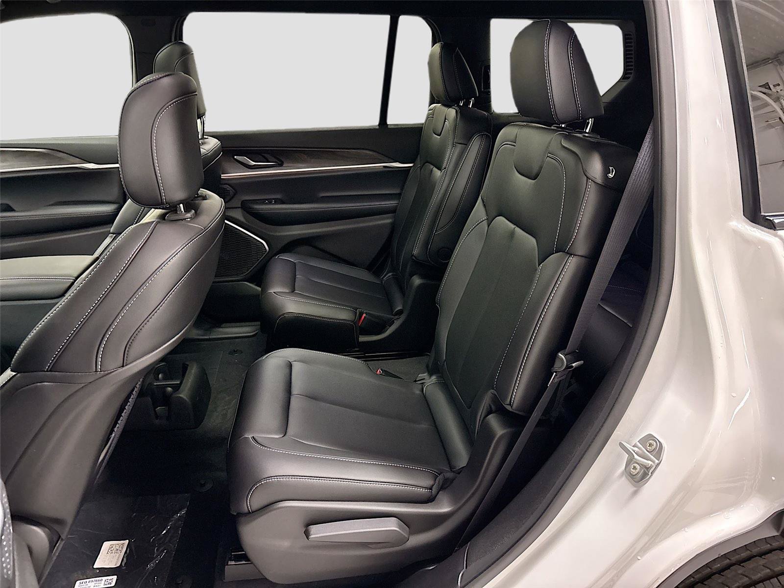 New 2026 Jeep Grand Cherokee L Limited AWD/4WD image 11