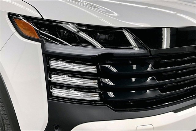 New 2026 Nissan Kicks SR w/ SR Premium Package image 13