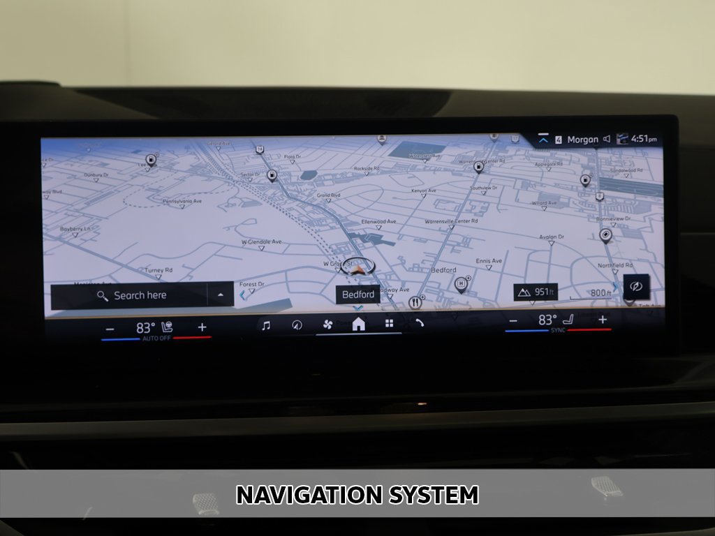 Used 2024 BMW X7 xDrive40i w/ M Sport Package AWD/4WD image 3