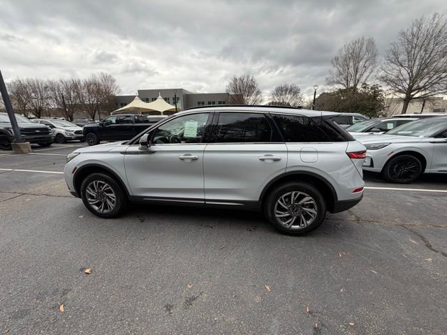 New 2026 Lincoln Corsair Premiere image 4