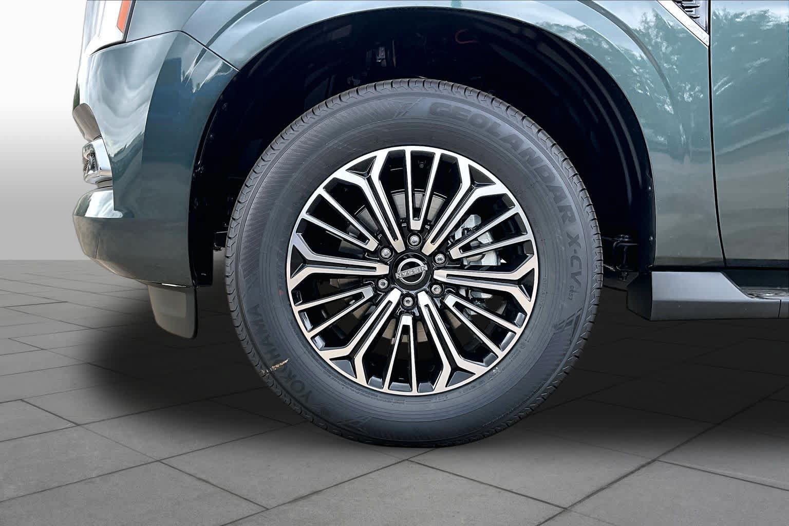 New 2027 Nissan Armada SL RWD image 9
