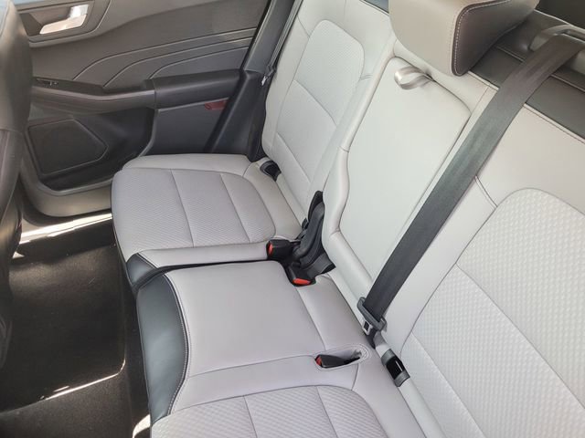 New 2024 Ford Escape SE image 15
