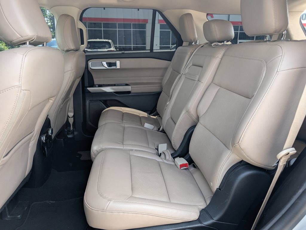 Used 2022 Ford Explorer Limited AWD/4WD image 30