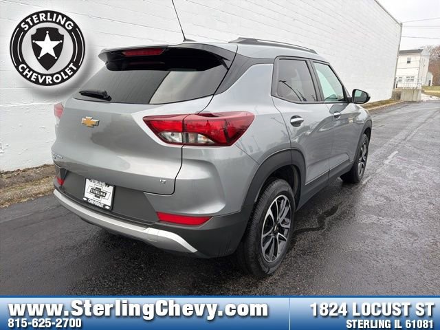 Used 2025 Chevrolet TrailBlazer LT AWD/4WD image 5