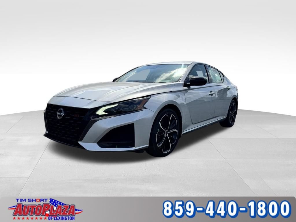 Used 2023 Nissan Altima 2.5 SR FWD image 1