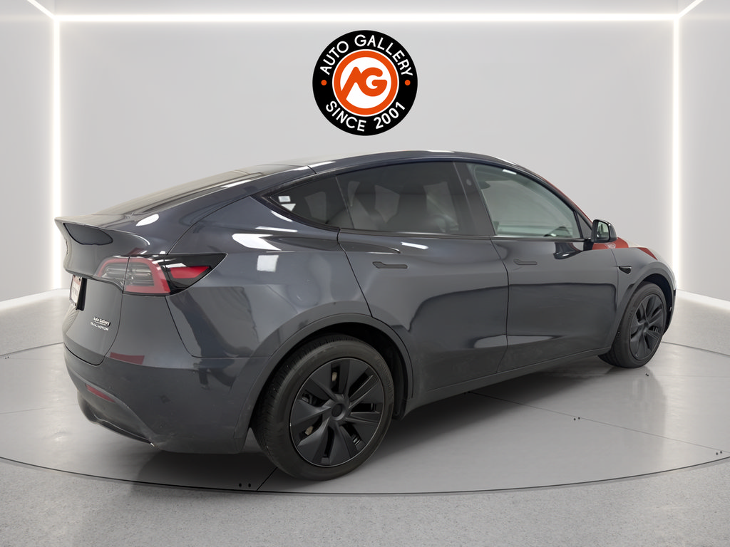 Used 2025 Tesla Model Y Long Range AWD/4WD image 7