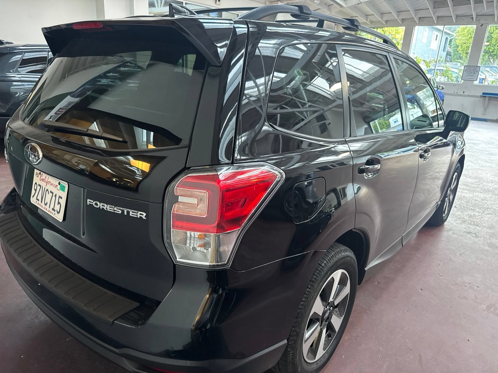 Used 2018 Subaru Forester 2.5i Premium AWD/4WD image 5