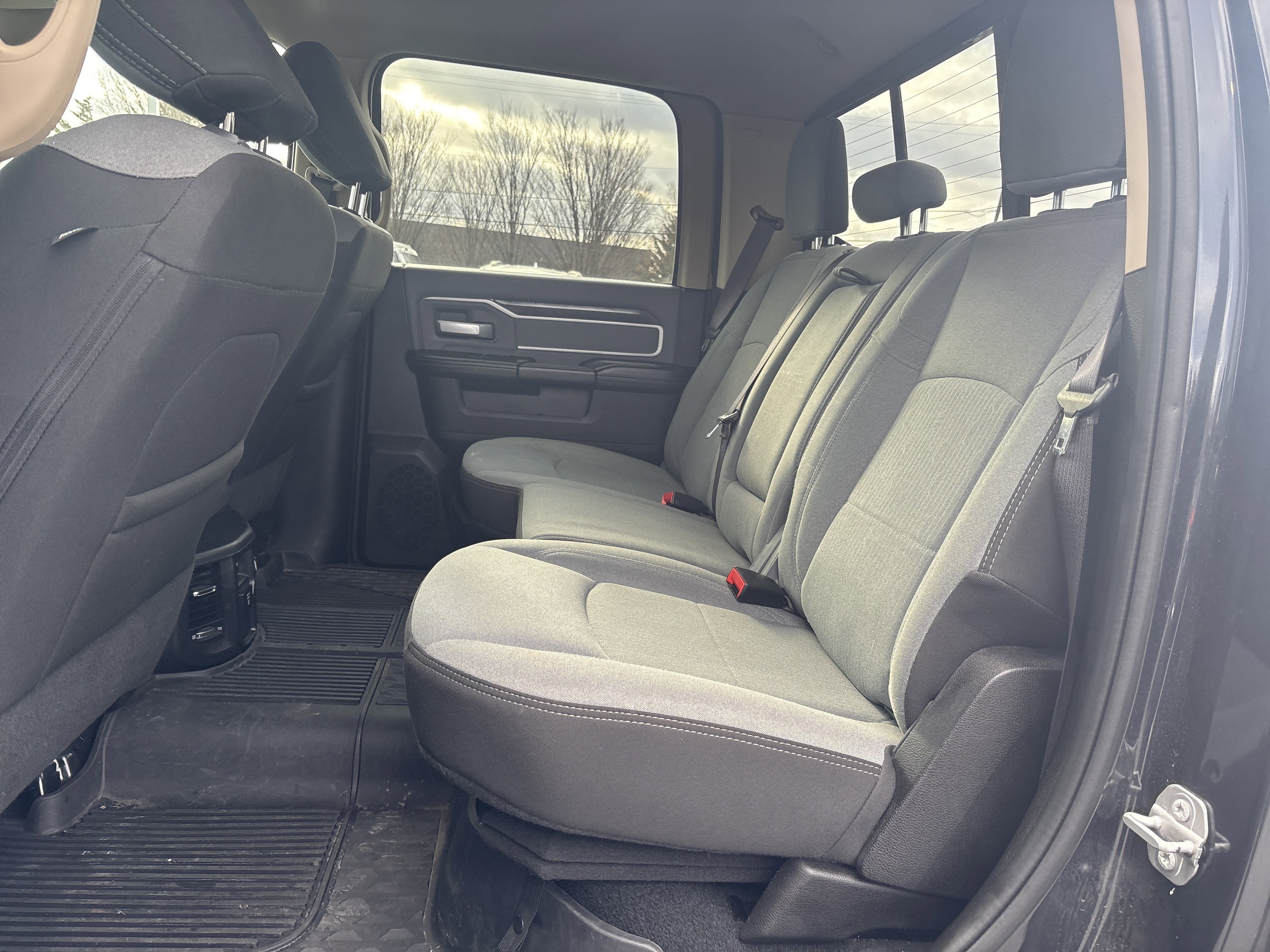 Used 2020 RAM 2500 Big Horn w/ Level 2 Equipment Group image 12