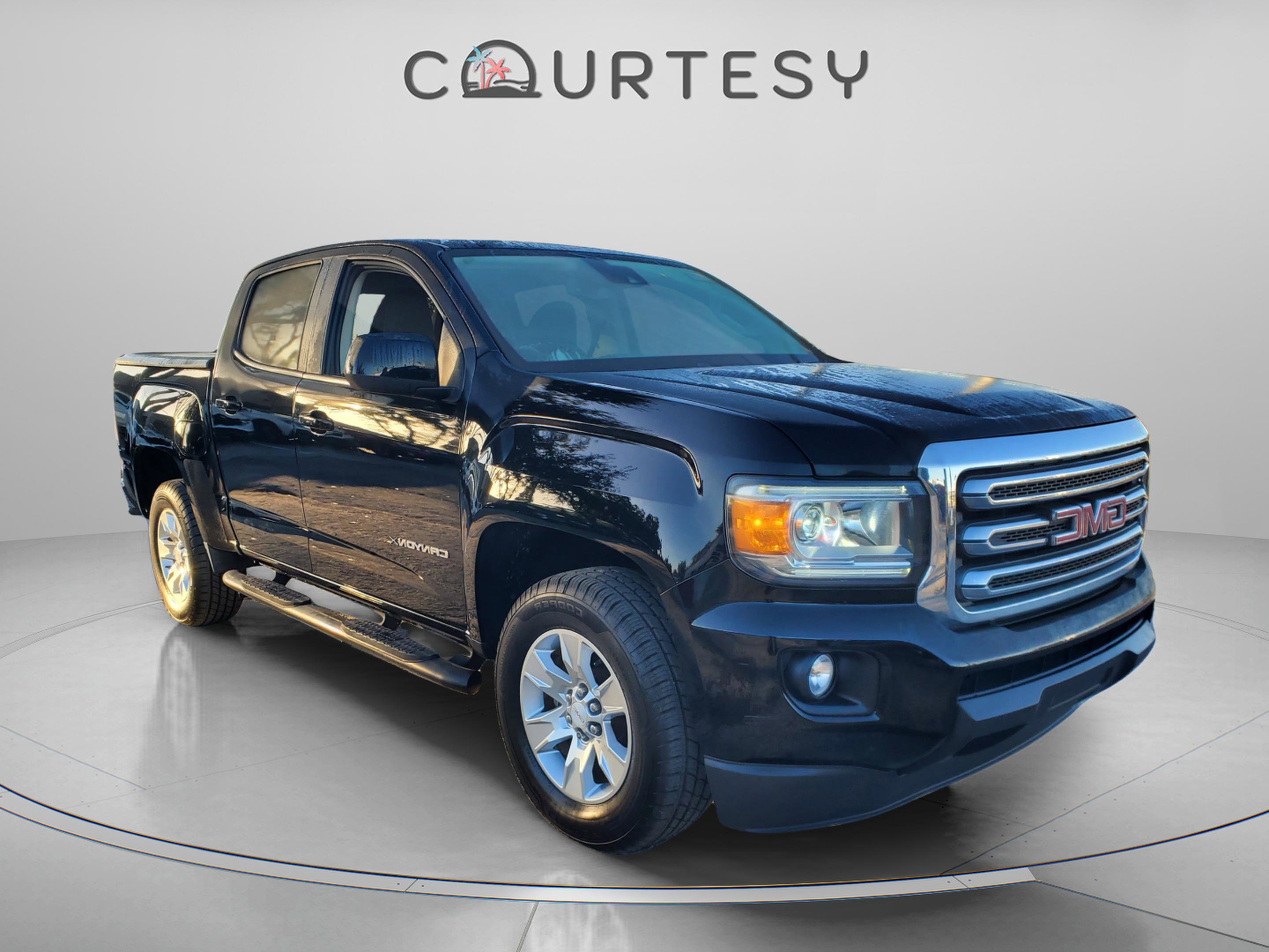 Used 2015 GMC Canyon SLE w/ SLE Convenience Package image 5