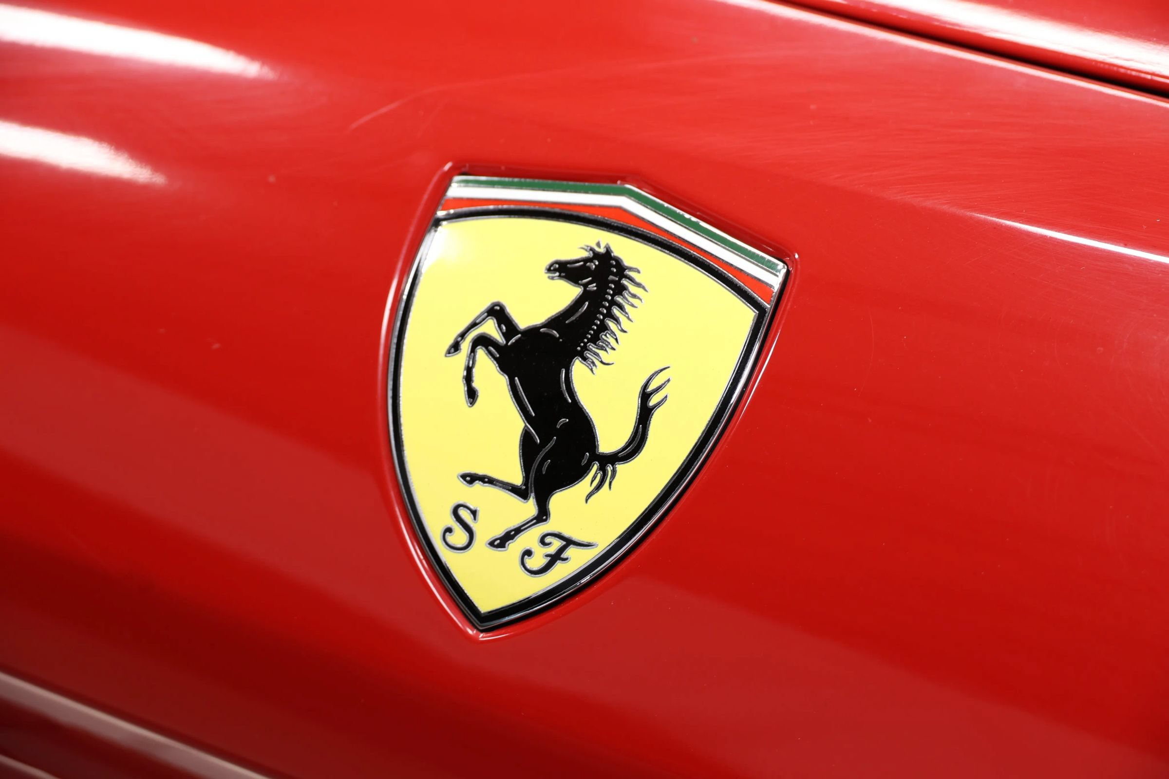 Used 2017 Ferrari California T RWD image 6