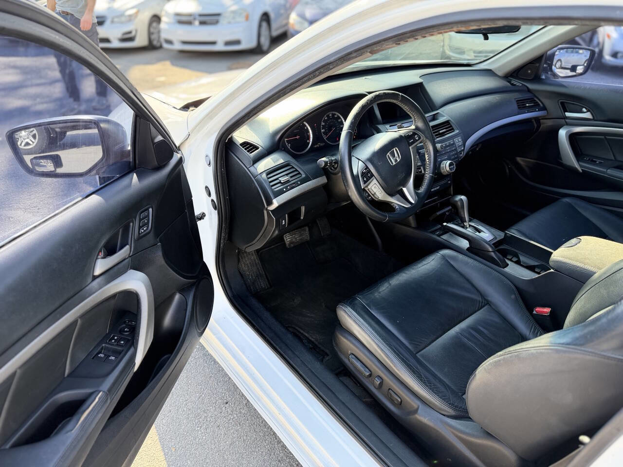 Used 2011 Honda Accord EX-L image 9