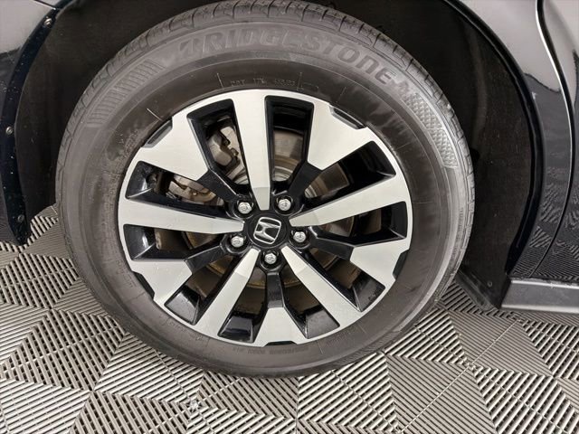 Used 2025 Honda Odyssey EX-L image 16