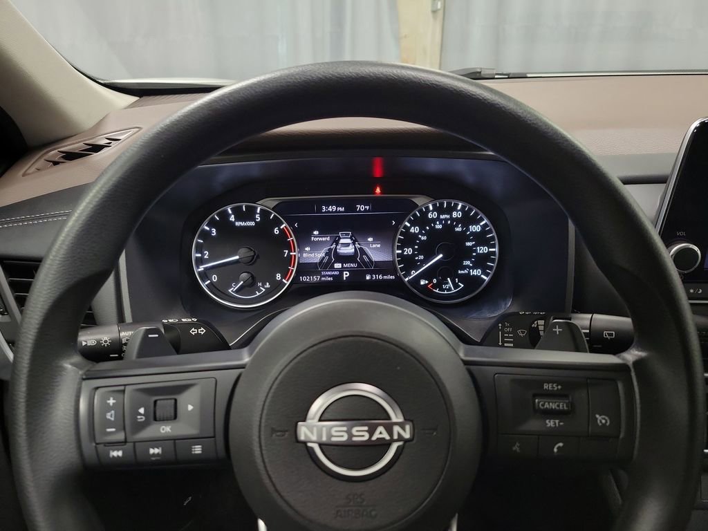 Used 2023 Nissan Rogue S FWD image 14