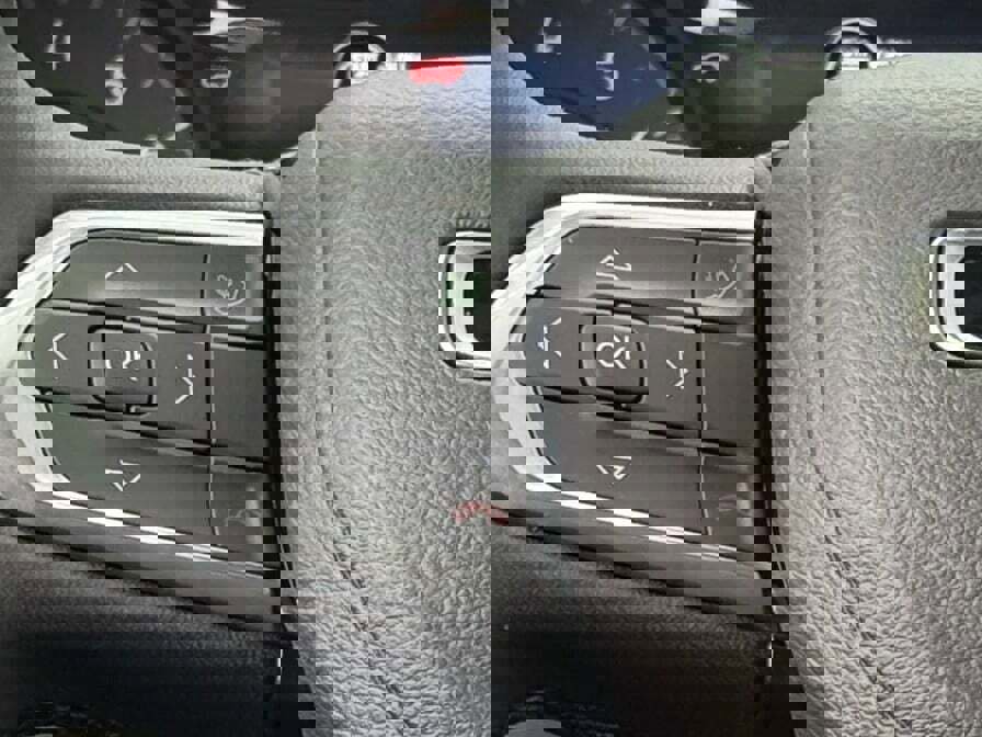 New 2026 Jeep Compass Limited image 35