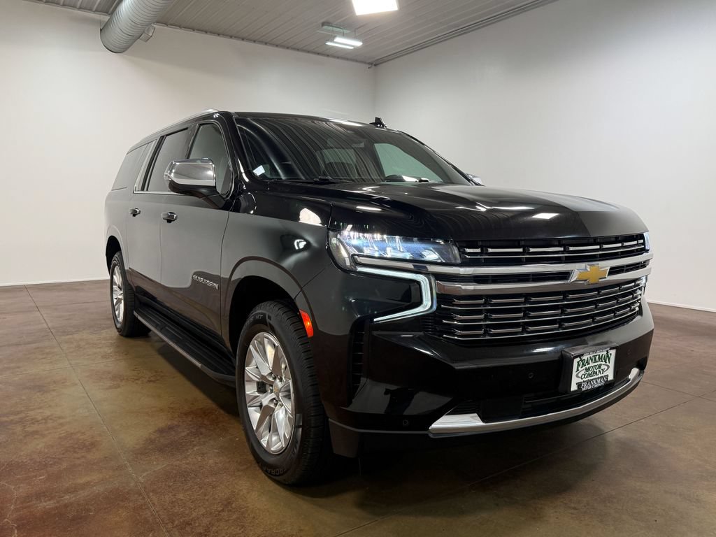 Used 2024 Chevrolet Suburban Premier AWD/4WD image 30