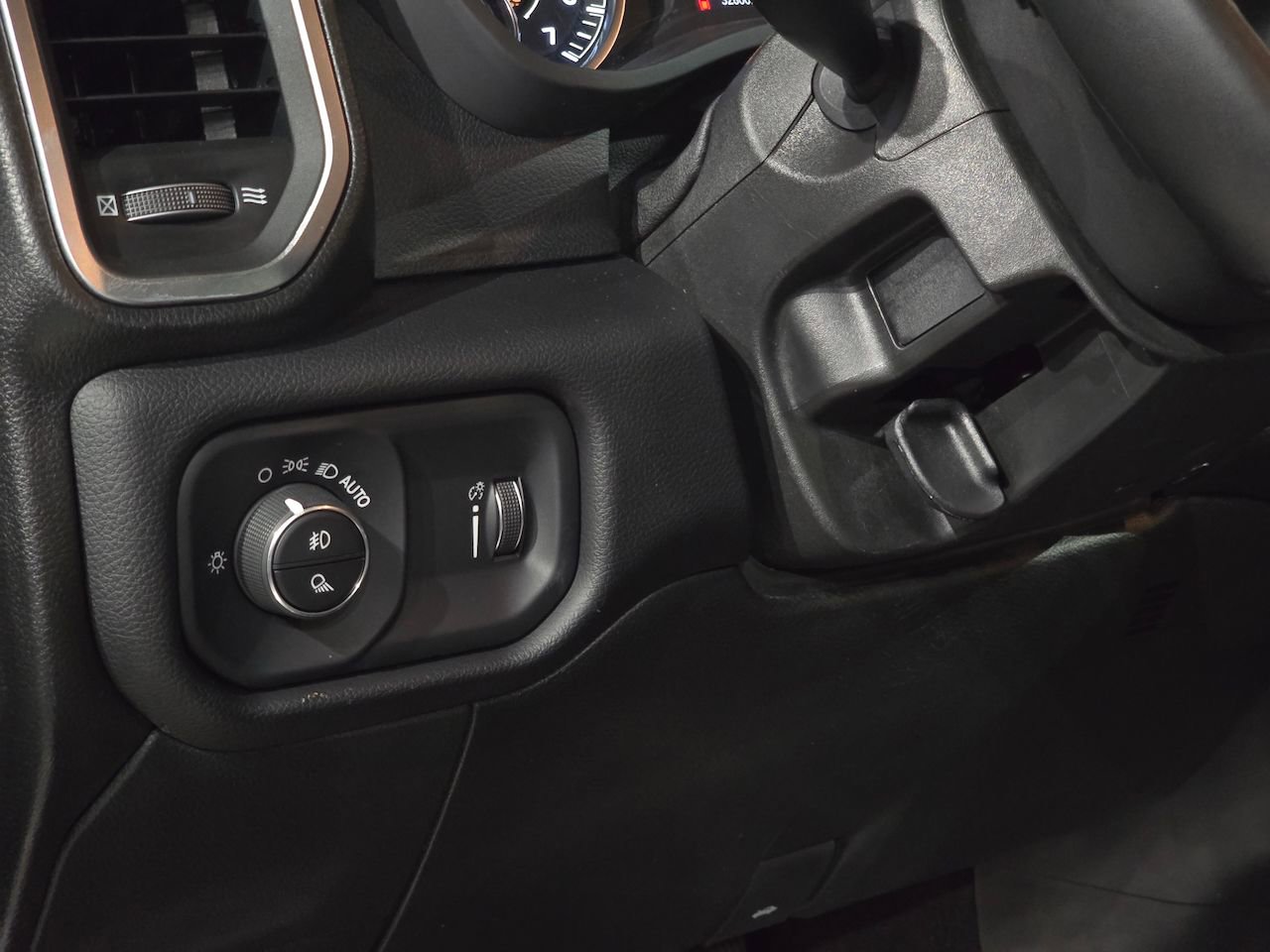 Used 2024 RAM 2500 Big Horn image 19