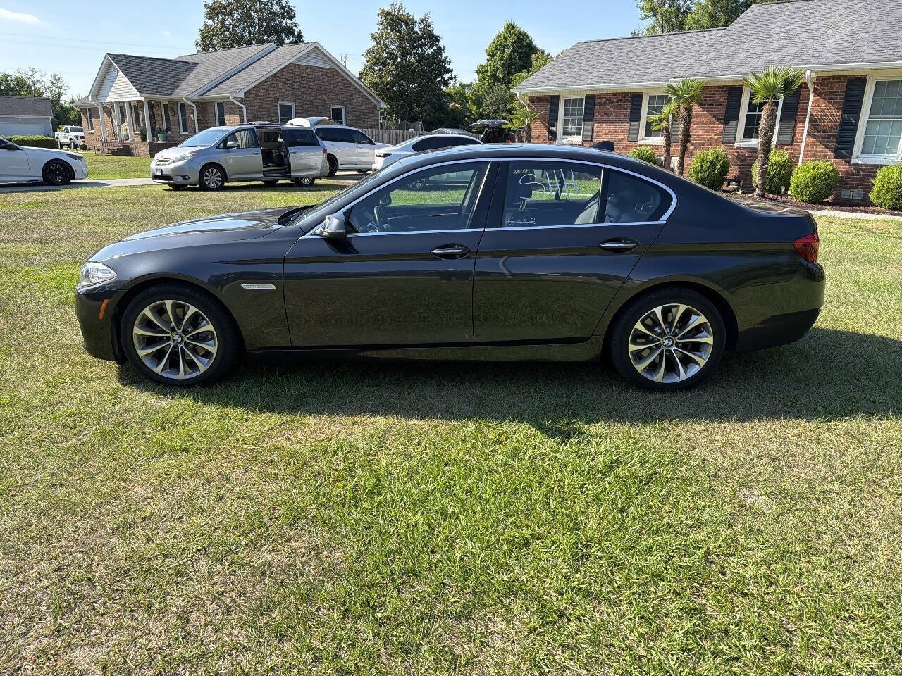 Used 2016 BMW 528i Sedan RWD image 3
