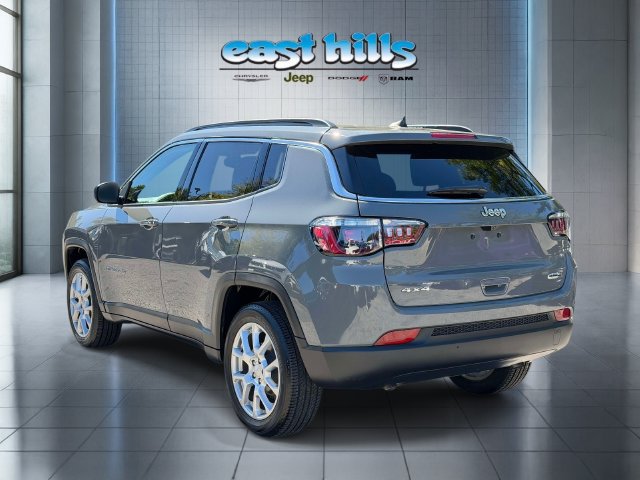 Certified 2023 Jeep Compass Latitude AWD/4WD image 5
