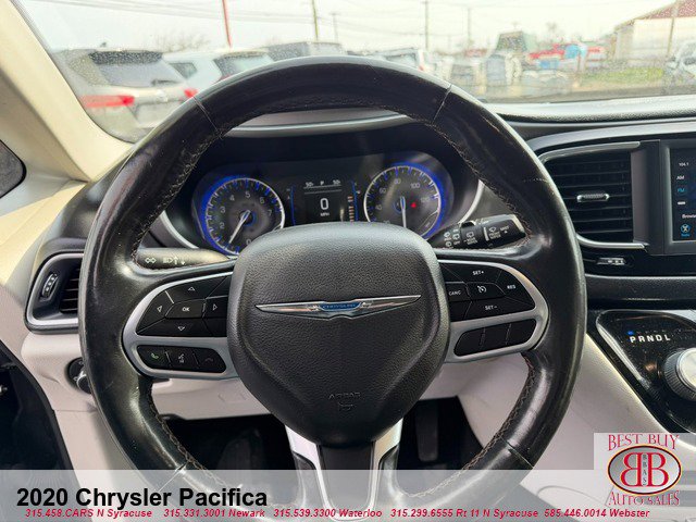Used 2020 Chrysler Pacifica Touring-L w/ Tire & Wheel Group FWD image 20