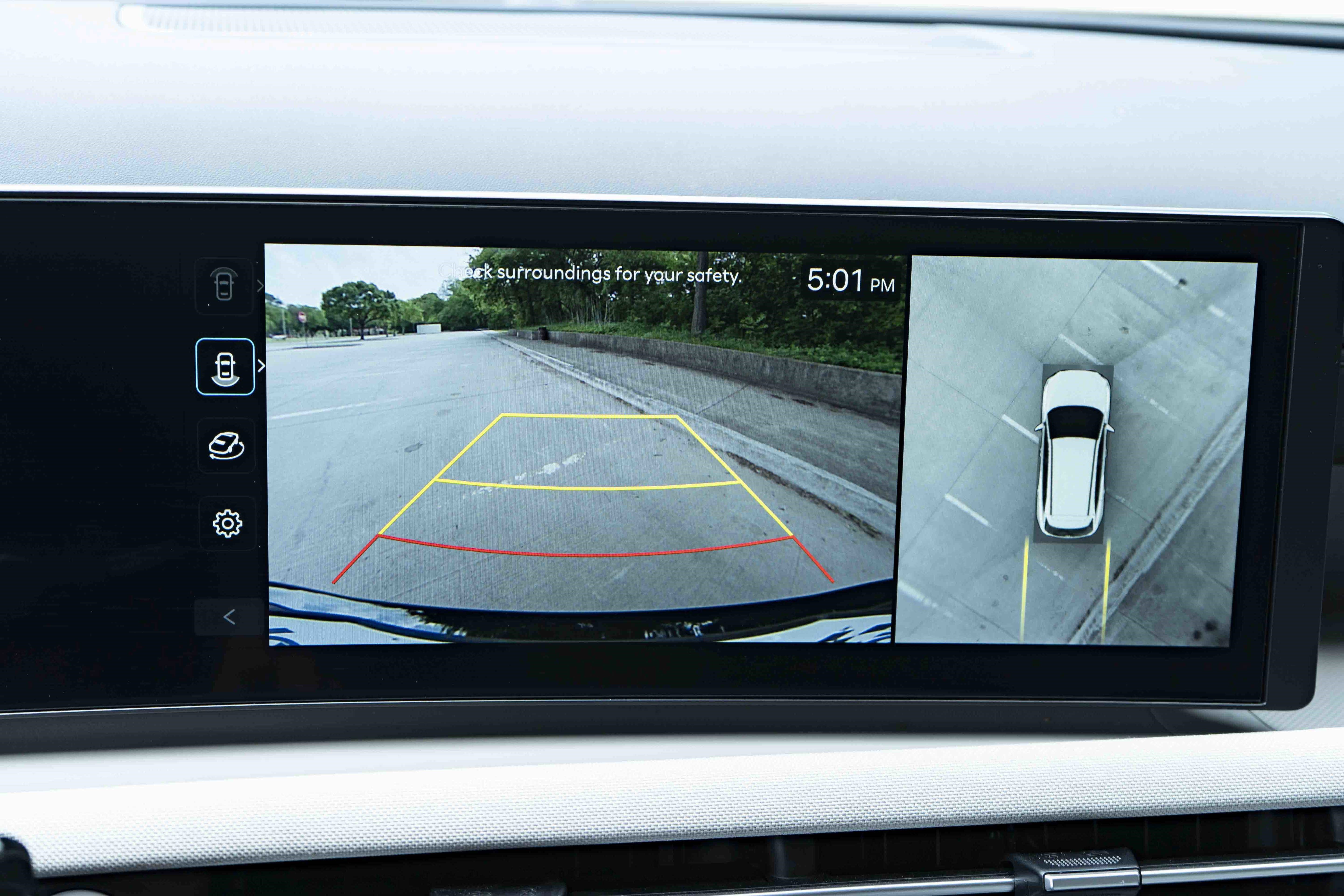 Used 2025 Hyundai Tucson Limited image 30